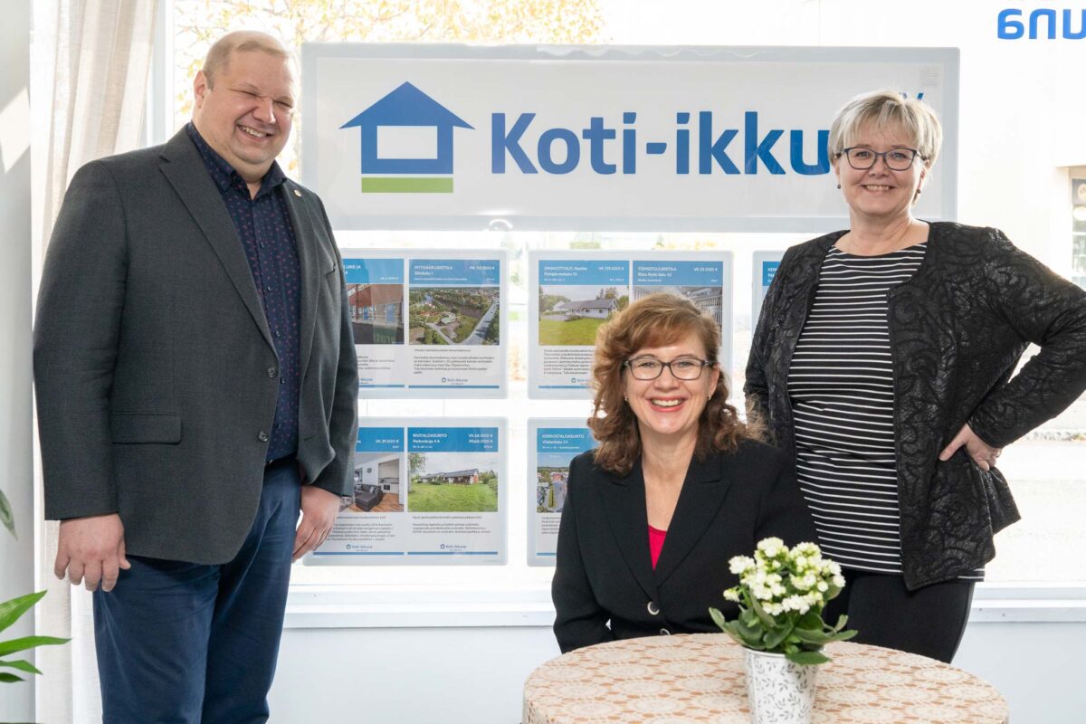 koti-ikkuna-DSC07413 koti-ikkuna-DSC07413